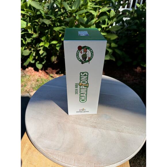 NBA Boston Celtics 25oz Bling Journey in Collectors Box BPA Free Spill Proof New - Picture 4 of 10